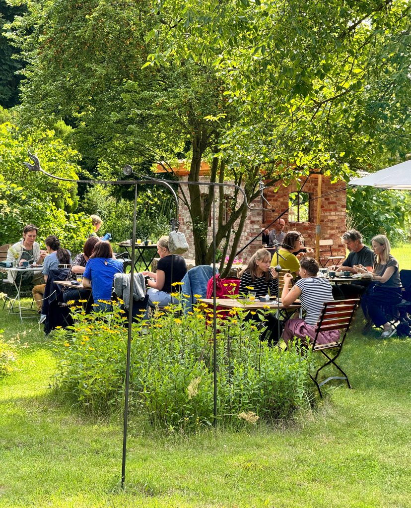 Frühstücksbuffet im Fontane Garten2